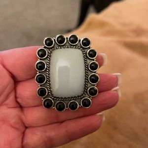 Krush Kandy glow in the dark cluster ring